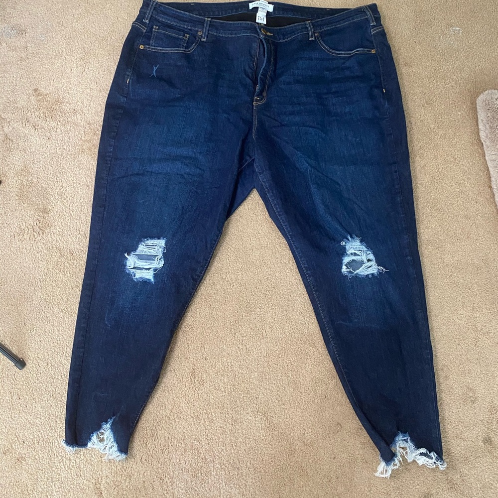 Lane Bryant size 28 distressed hem and knee